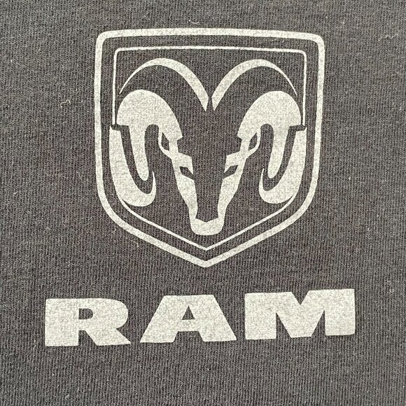 Fruit of the Loom Dodge Ram T-Shirt Men Large Black Gray American Flag HD Cotton - Picture 11 of 13